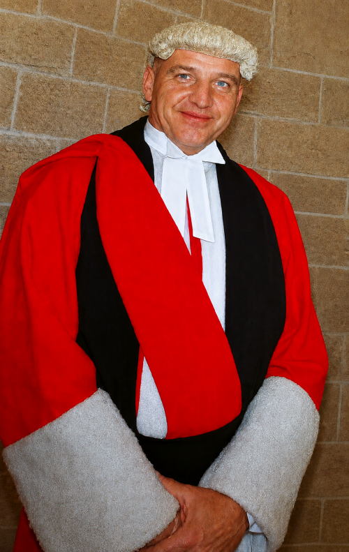 dave courtney dressed as a judge in the movie daddyfox 500x791
