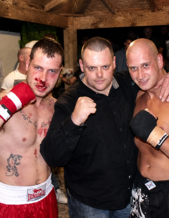 Bare Knuckle Boxing bbad 5 (2) 31 aug 2013 robert armstrong and aaron james